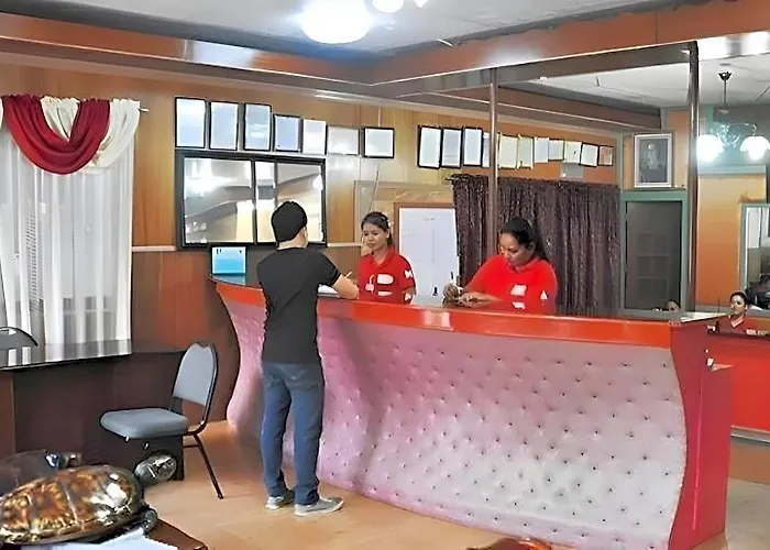 Hotel Cordova Village